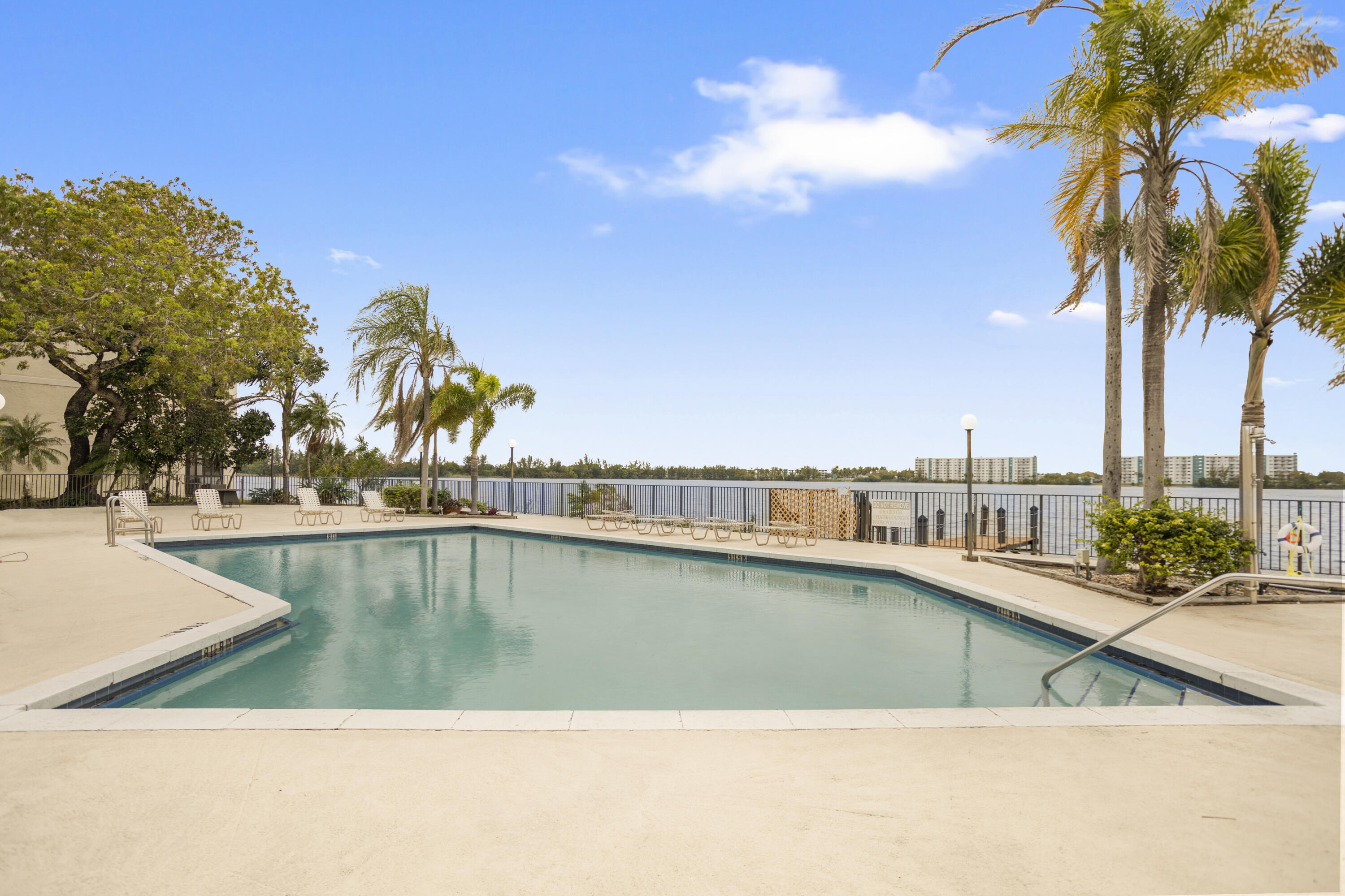 118 Lake Emerald Drive 110, Oakland Park, FL 33309, Oakland Park