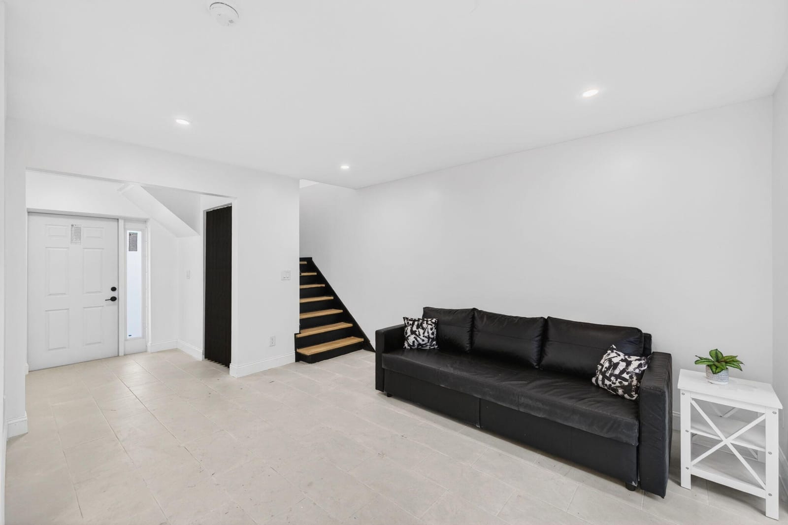 5611 NW 21st Street 8-a — photo 11