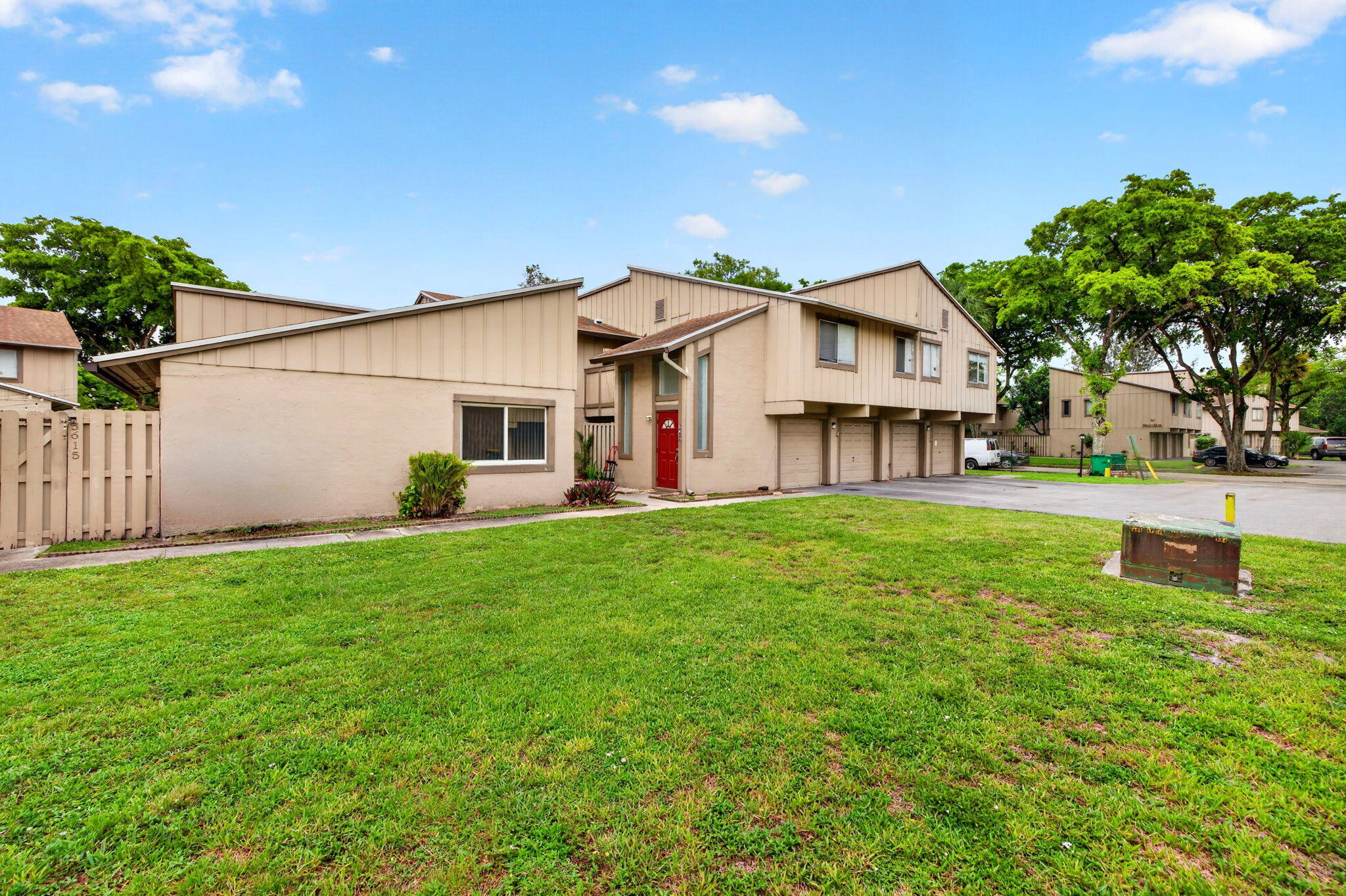 5611 NW 21st Street 8-a, Lauderhill, FL 33313, Lauderhill