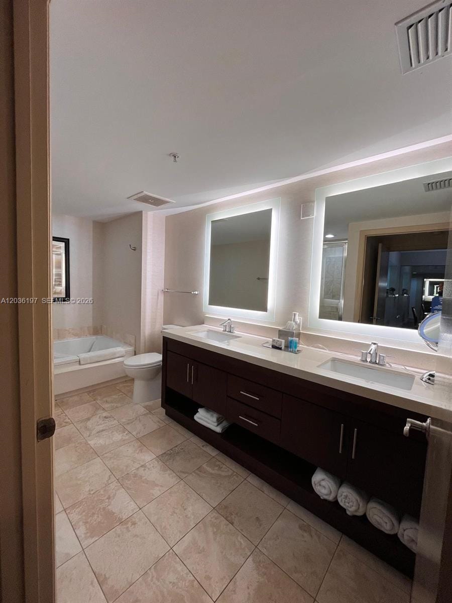 17375 Collins Avenue 905 — photo 9