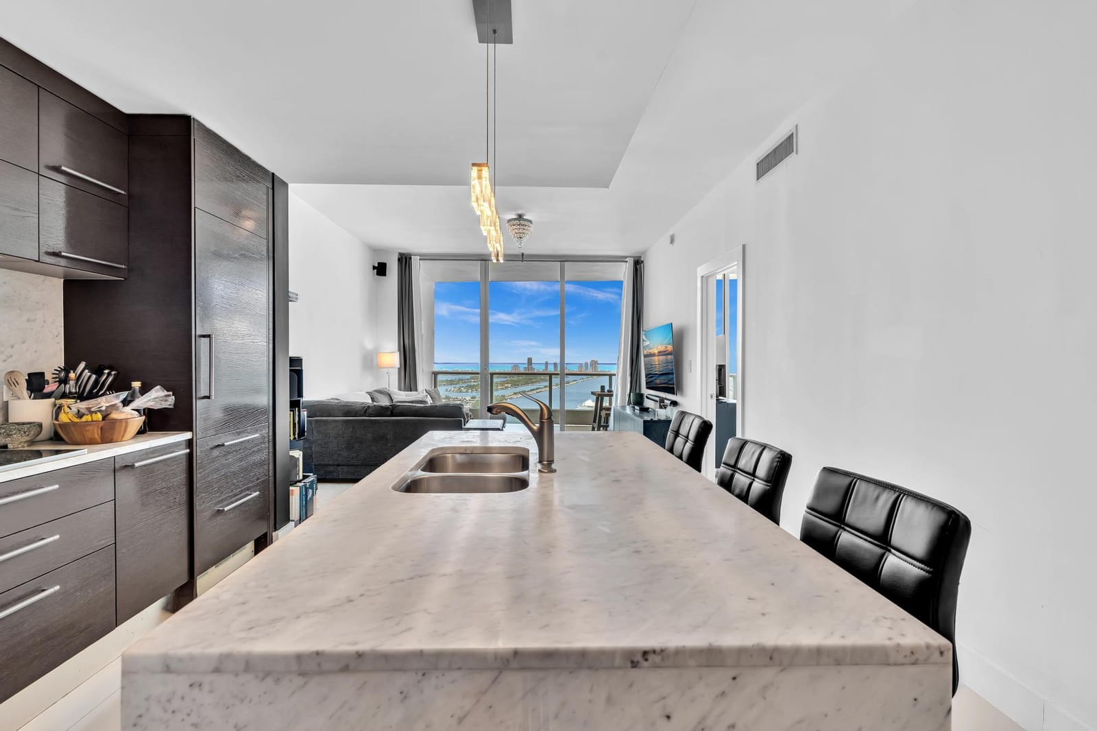 900 Biscayne Boulevard 4703, Miami, FL 33132 photo 11