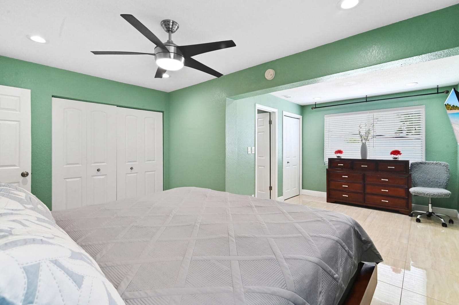 124 Davis Road, Palm Springs, FL 33461 photo 22