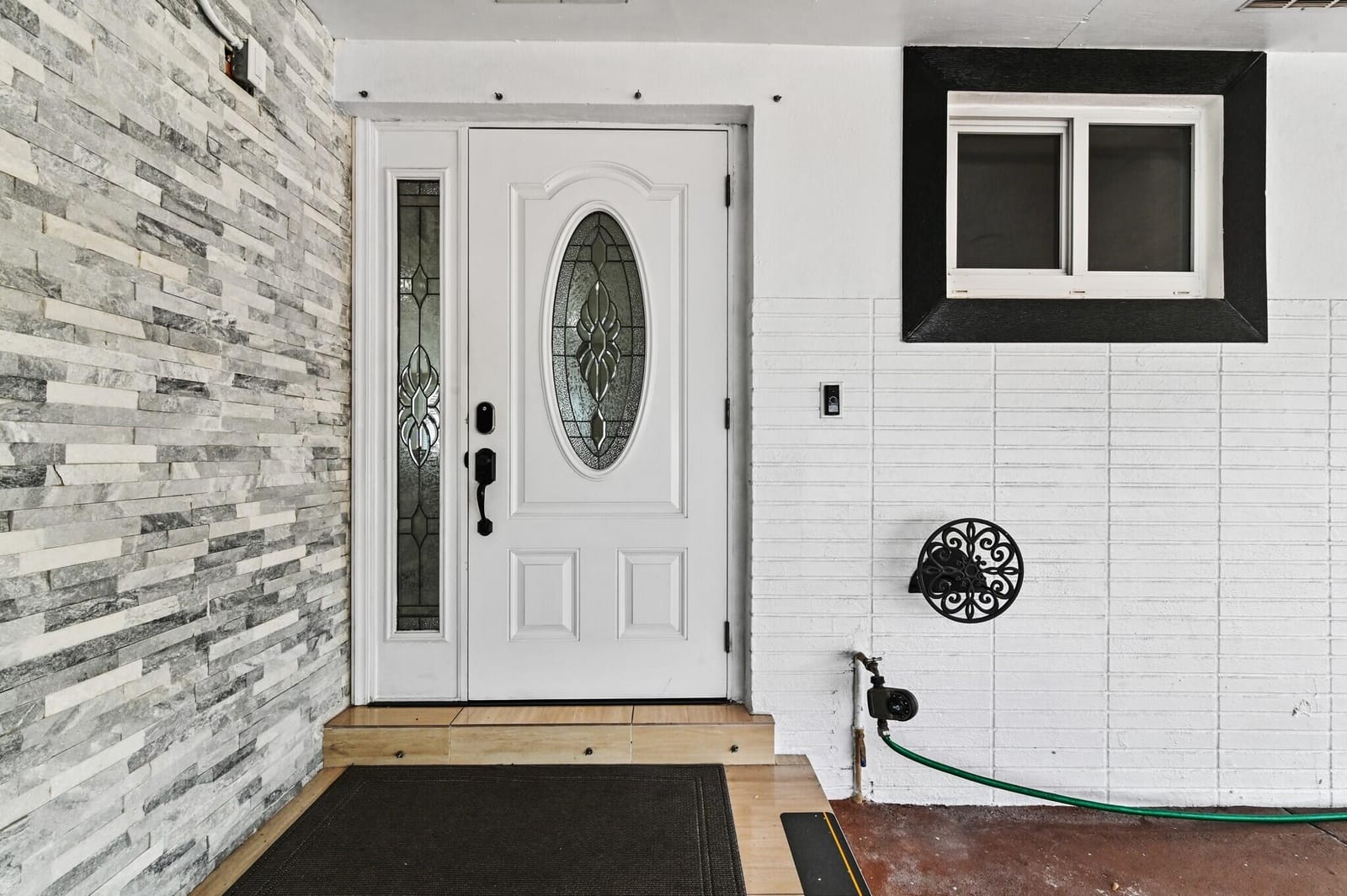 124 Davis Road — photo 5