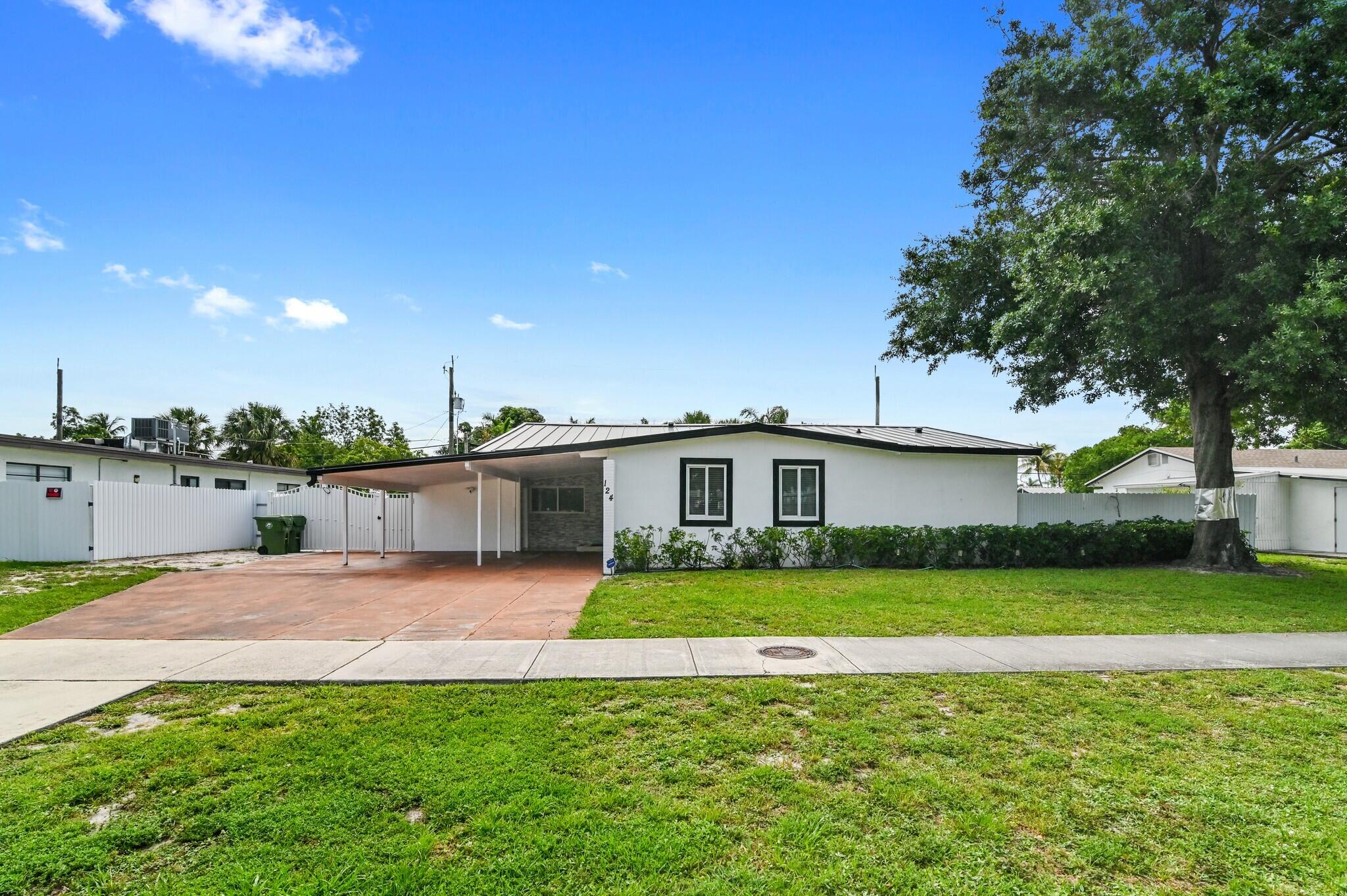 124 Davis Road, Palm Springs, FL 33461, Palm Springs