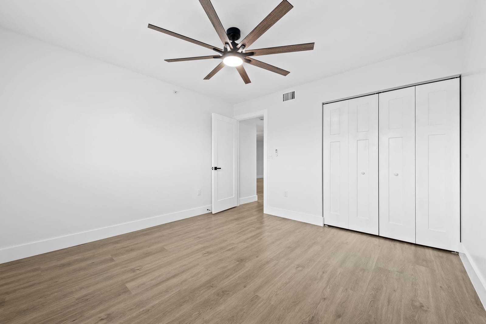 4734 E Lucerne Lakes Blvd E 303, Lake Worth, FL 33467 photo 6