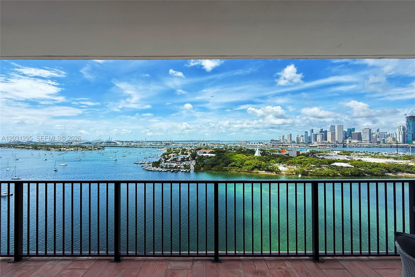 1000 Venetian Way 1703 — photo 6