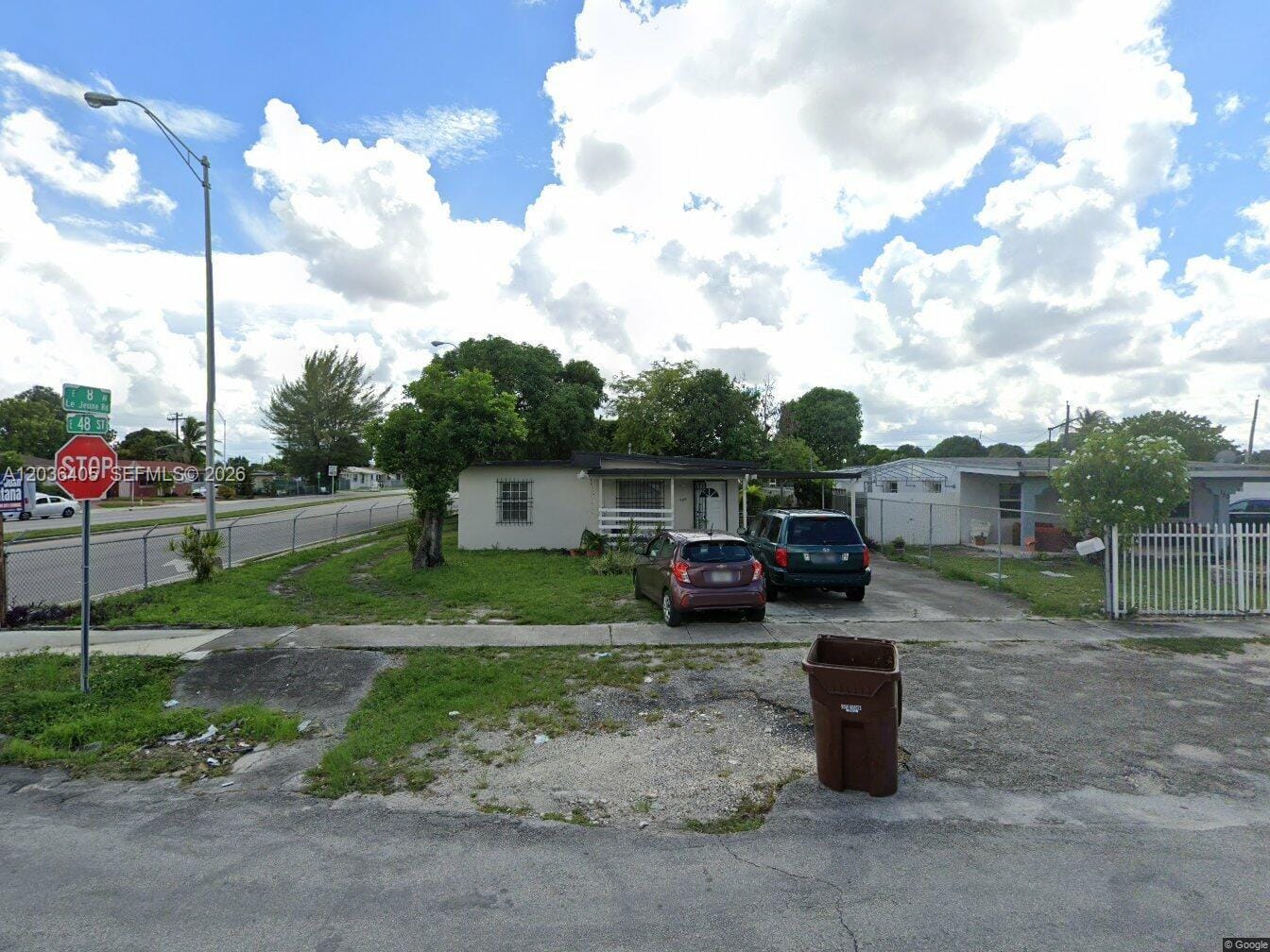 790 E 48th Street — photo 1
