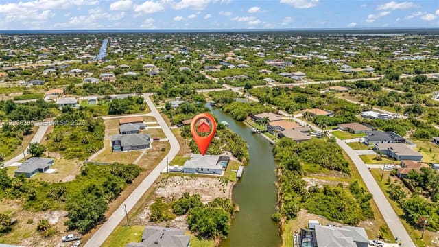 13926 Allamanda Circle, FL 33981
