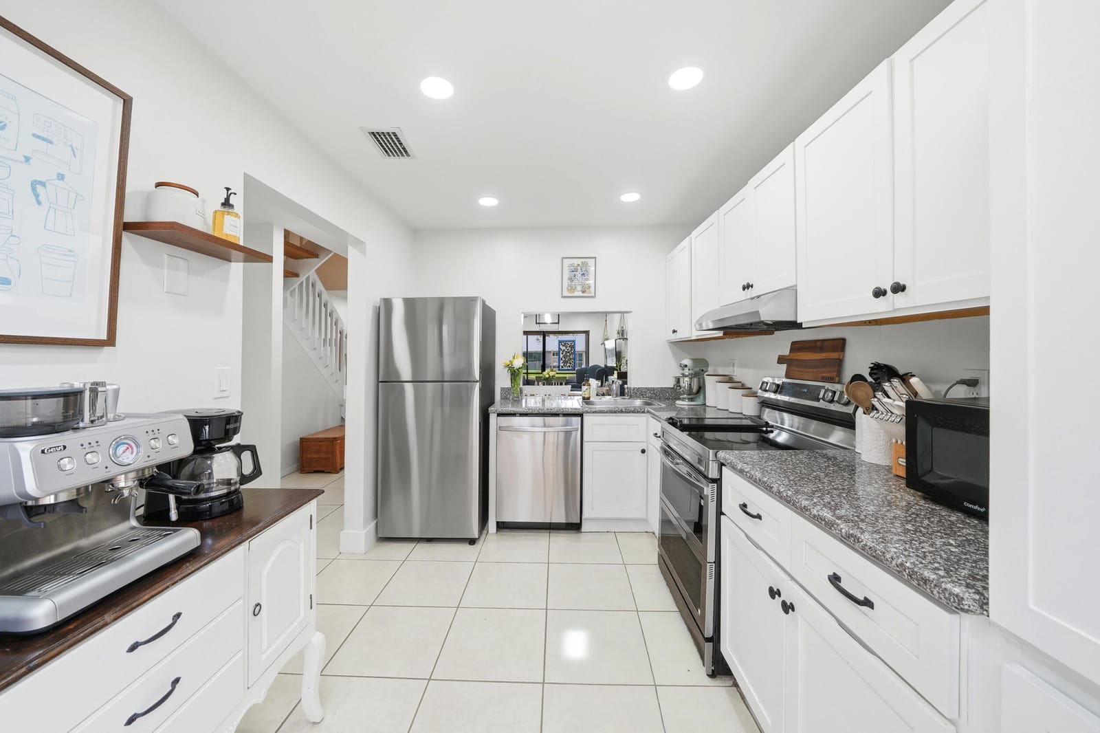 4737 NW 82nd Avenue 1207, Lauderhill, FL 33351 photo 6
