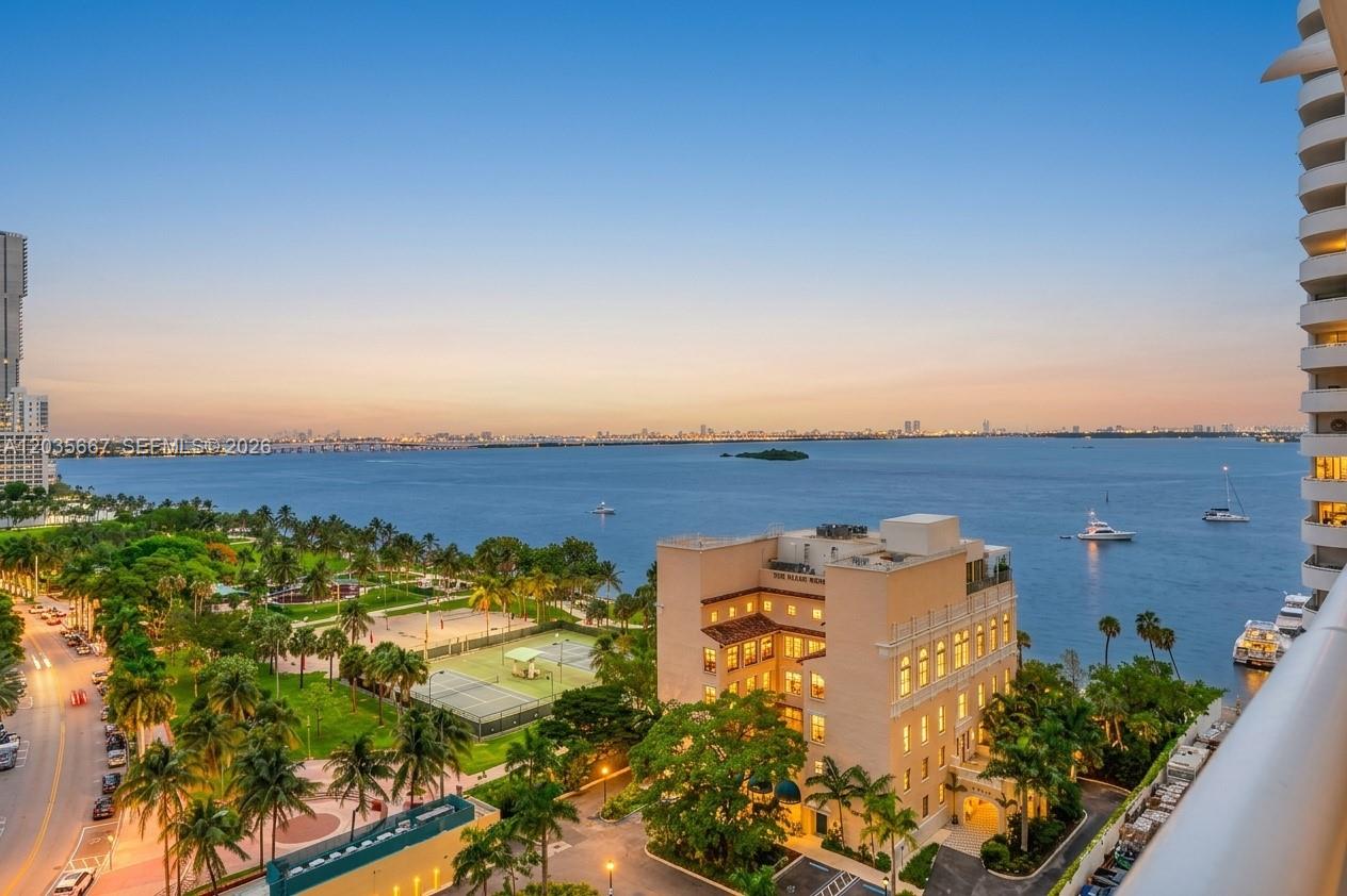 1717 N Bayshore Drive A1650, Miami, FL 33132, Miami