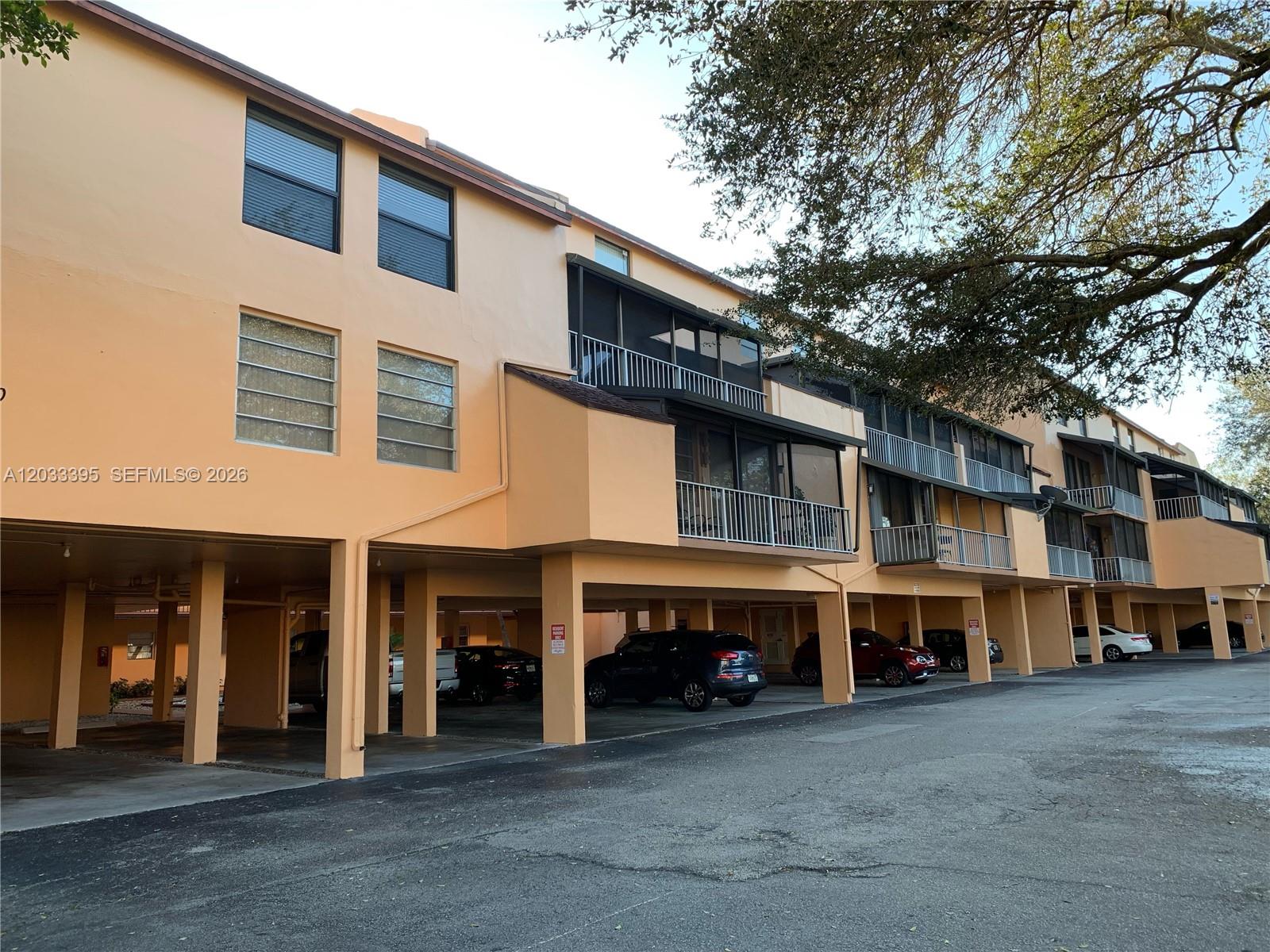 400 Commodore Drive 308, Plantation, FL 33325, Plantation