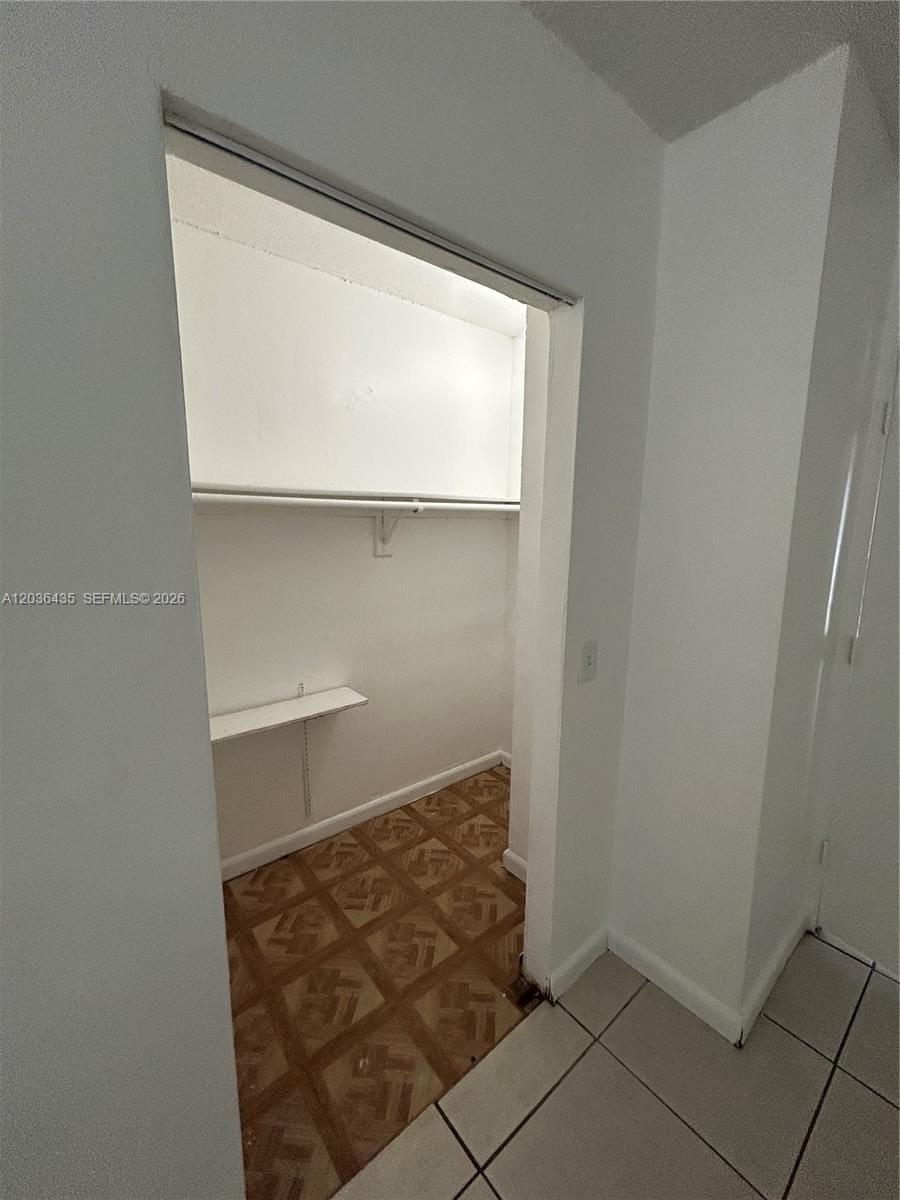 1045 N Andrews Avenue 3 — photo 9