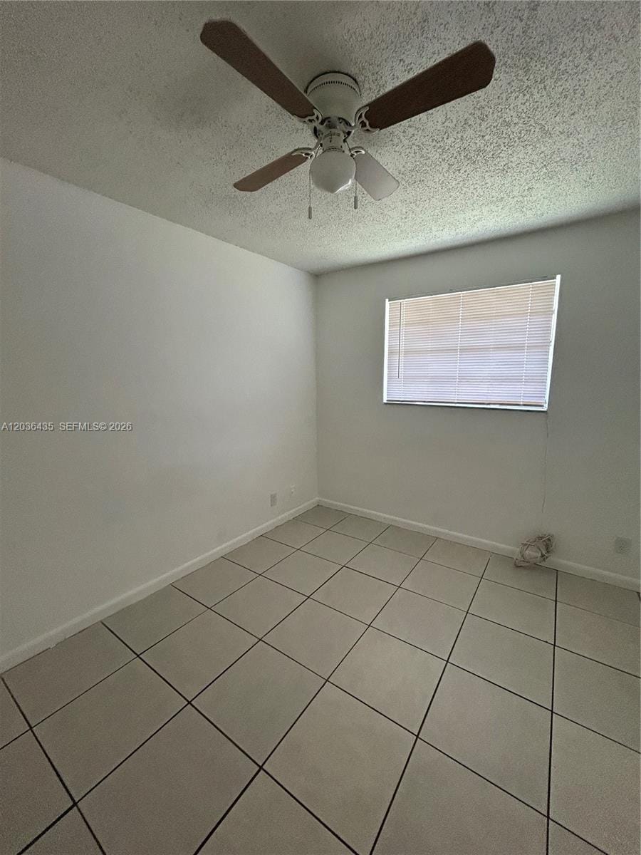 1045 N Andrews Avenue 3 — photo 10