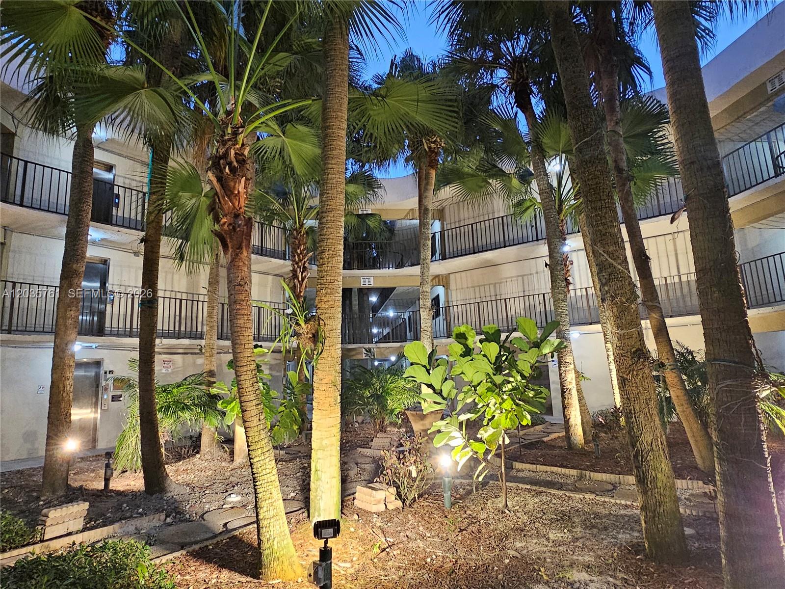8075 SW 107th Avenue 114, Miami, FL 33173 photo 3