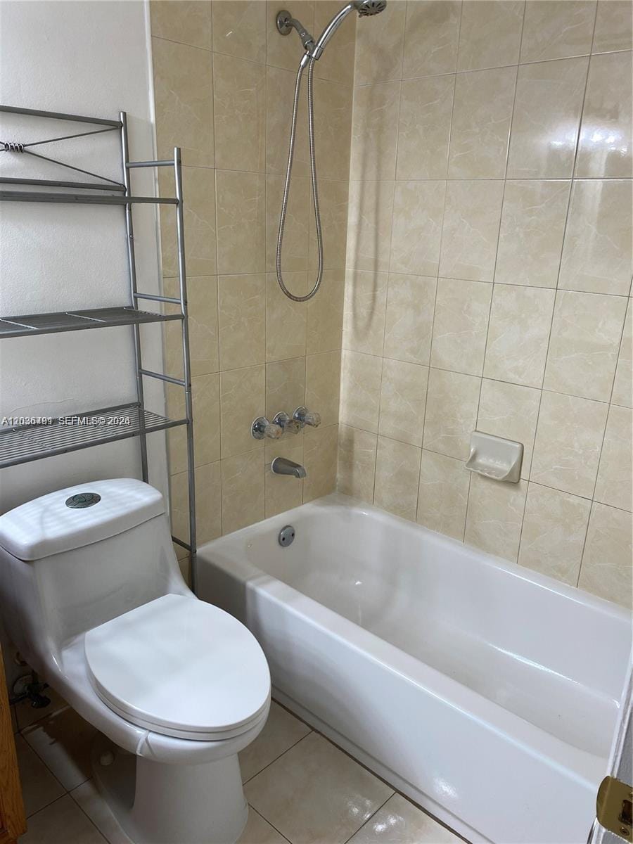 300 W Palm Circle W 208 — photo 4