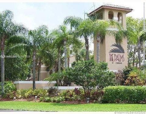 300 W Palm Circle W 208 — photo 8