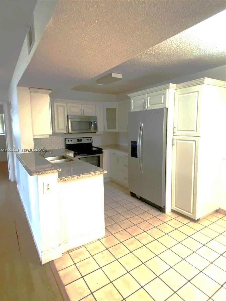 300 W Palm Circle W 208 — photo 10