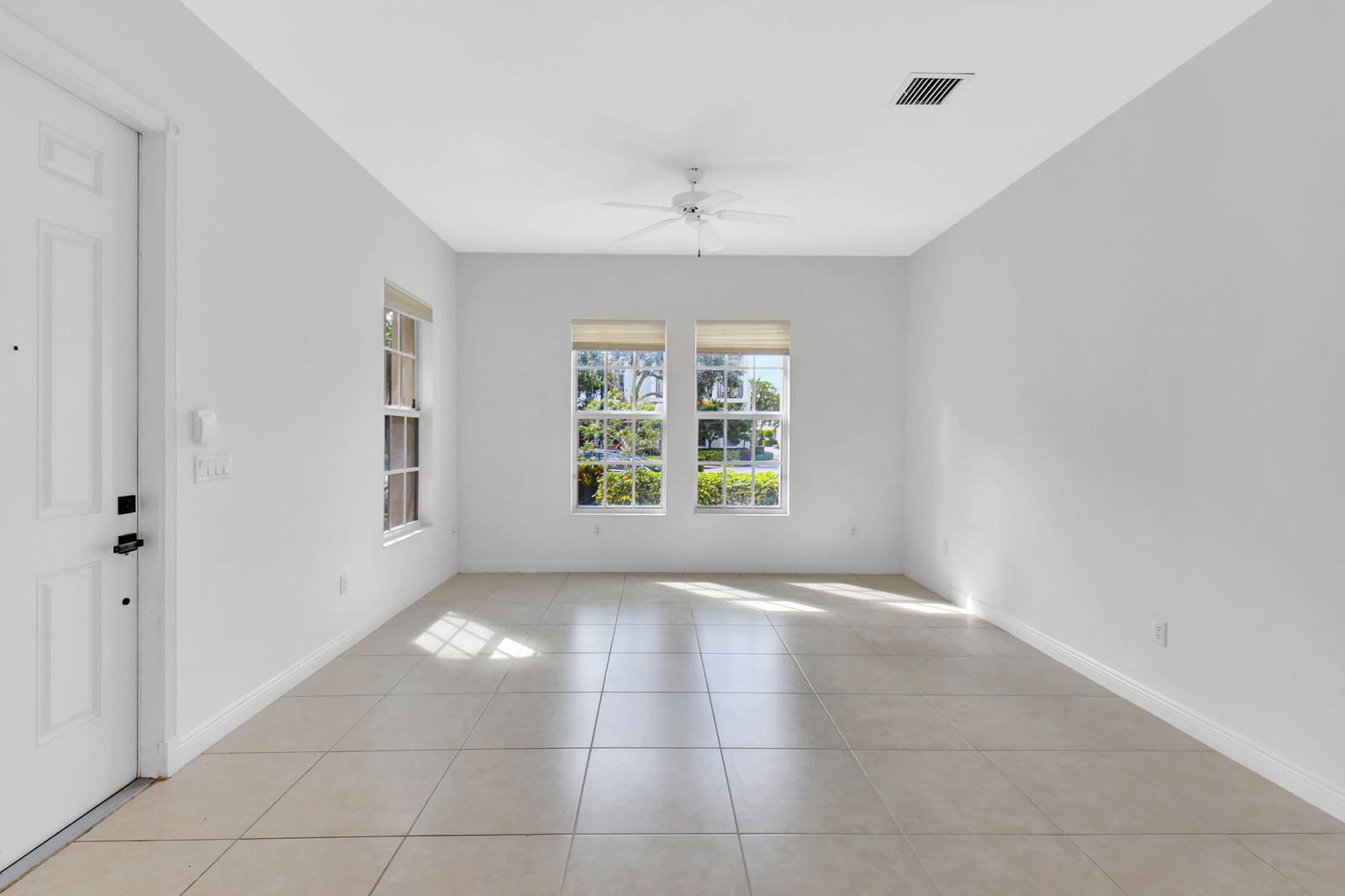 838 NW 83rd Lane — photo 8