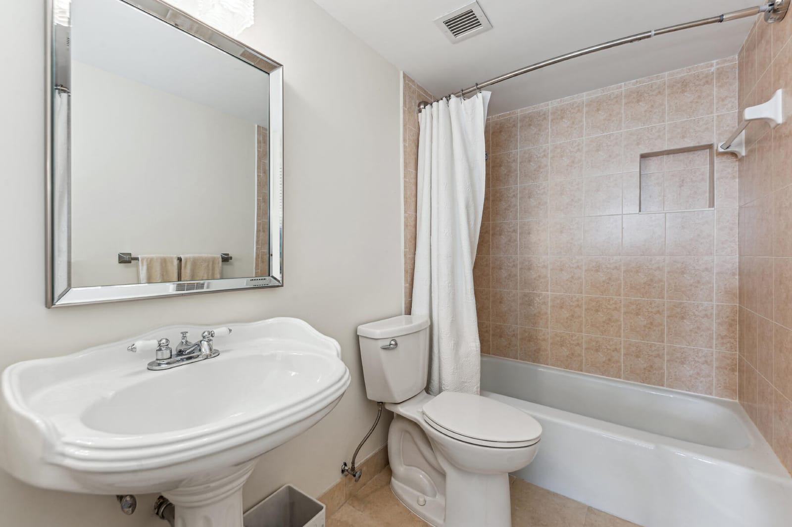 3800 Washington Road 303 — photo 9