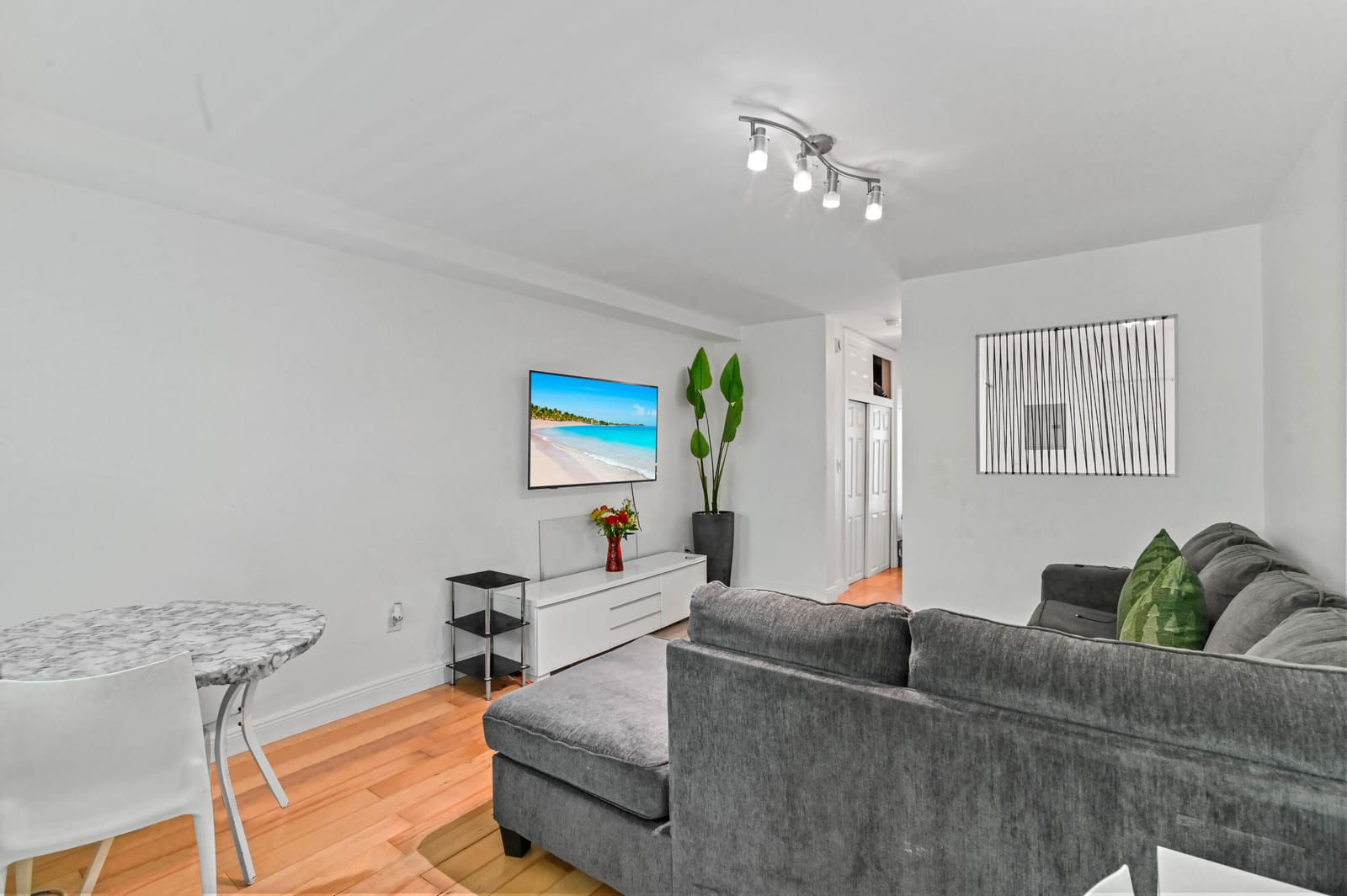 1035 Meridian Avenue 5 — photo 3