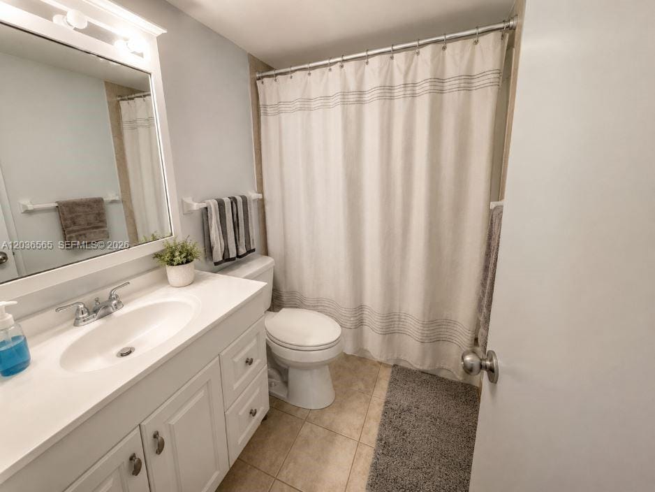 306 S Circle Drive S 104, Boynton Beach, FL 33435 photo 7