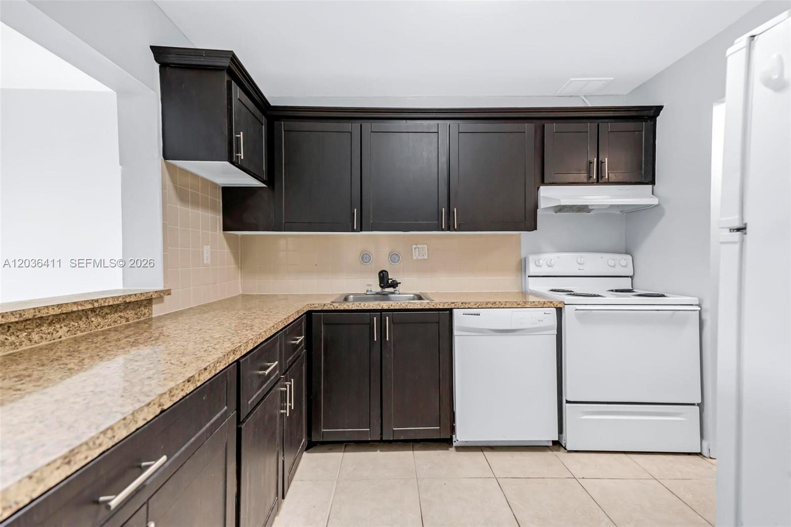 7900 Fairview Drive 105, Tamarac, FL 33321, Tamarac