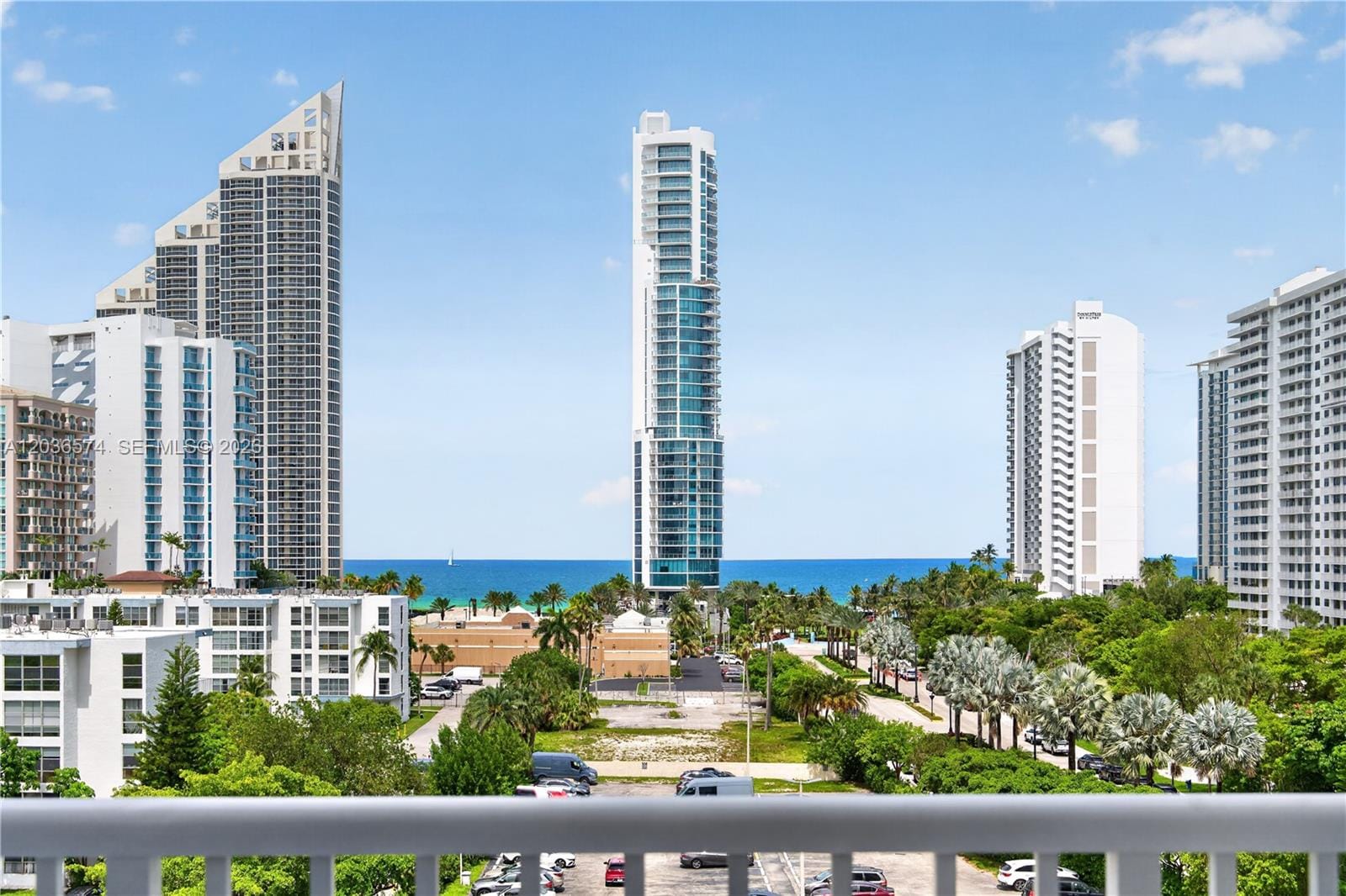 231 174th Street 818, Sunny Isles Beach, FL 33160 photo 2