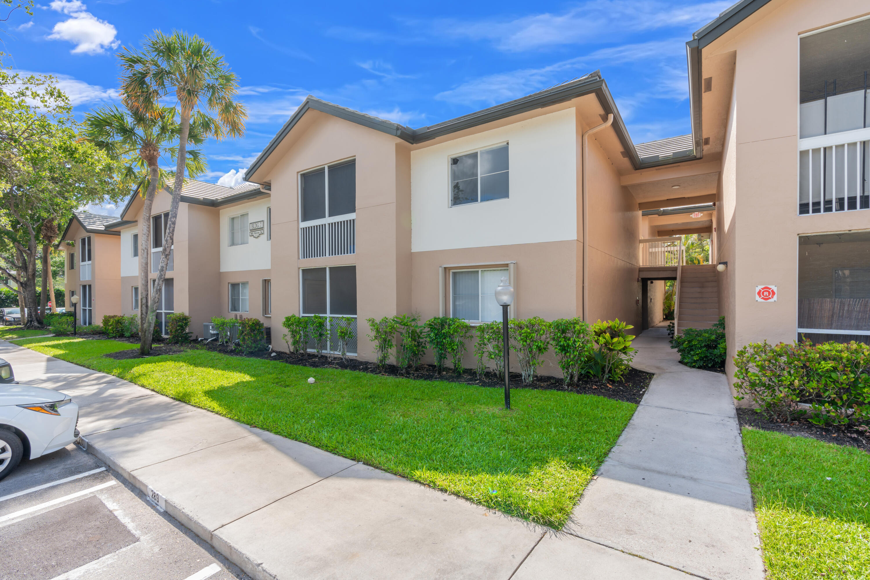 9855 Westview Drive 714, Coral Springs, FL 33076, Coral Springs
