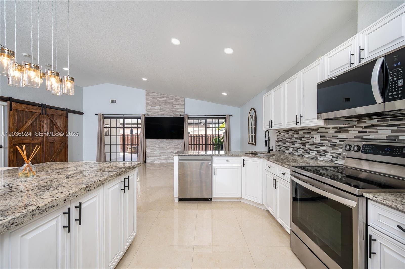 8724 NW 149th Terrace, Miami Lakes, FL 33018 photo 15