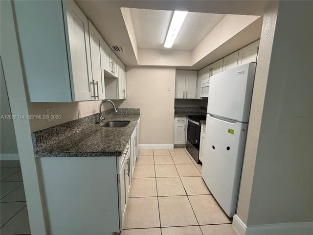 2216 NW 59th Way 63-A, Lauderhill, FL 33313