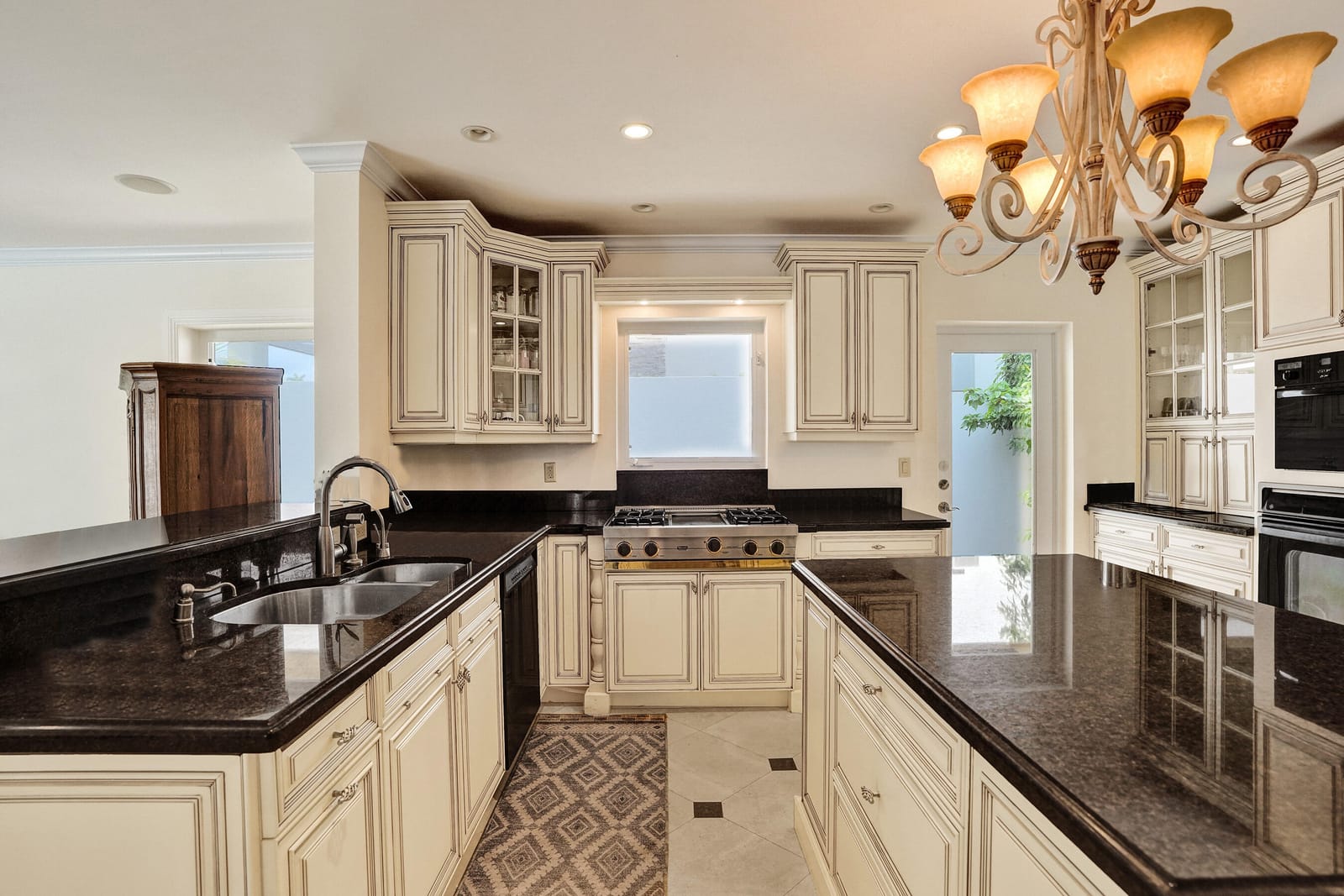 449 Isle Of Palms Drive, Fort Lauderdale, FL 33301 photo 13