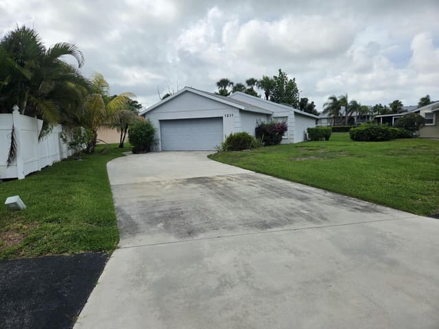 1211 Pine Sage Circle, West Palm Beach, FL 33409