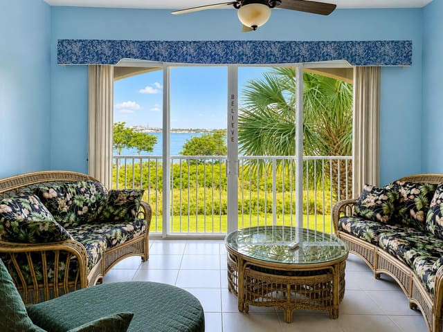 32 W Harbour Isle Dr Drive W 203, Fort Pierce, FL 34949