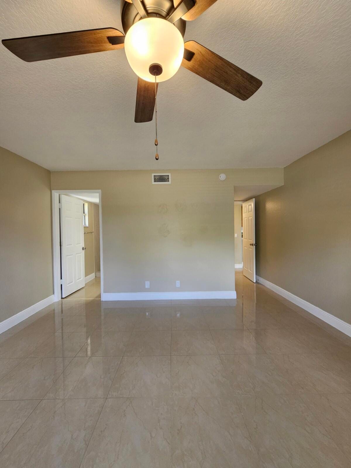 1440 Windorah Way C — photo 2