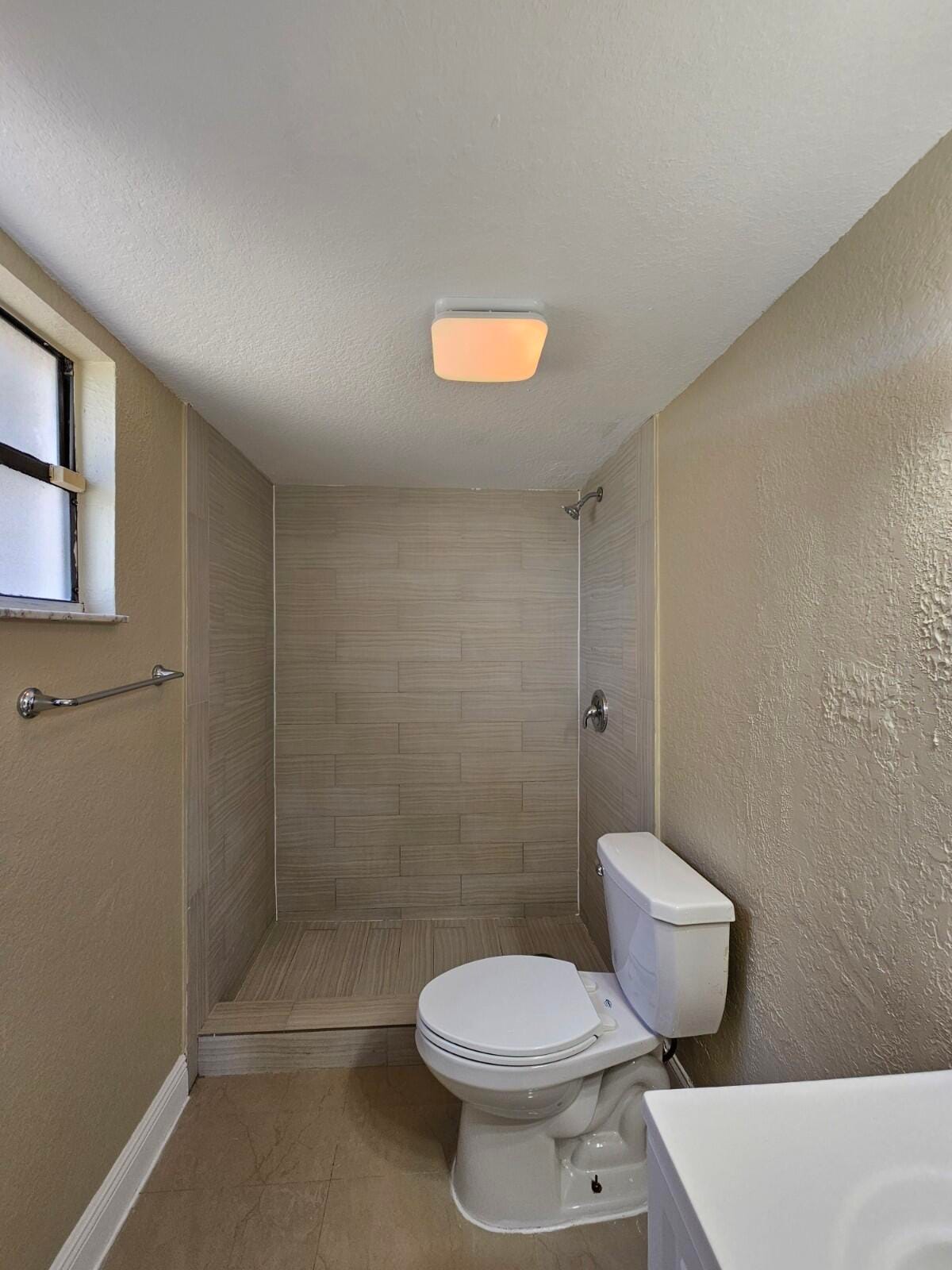 1440 Windorah Way C — photo 3