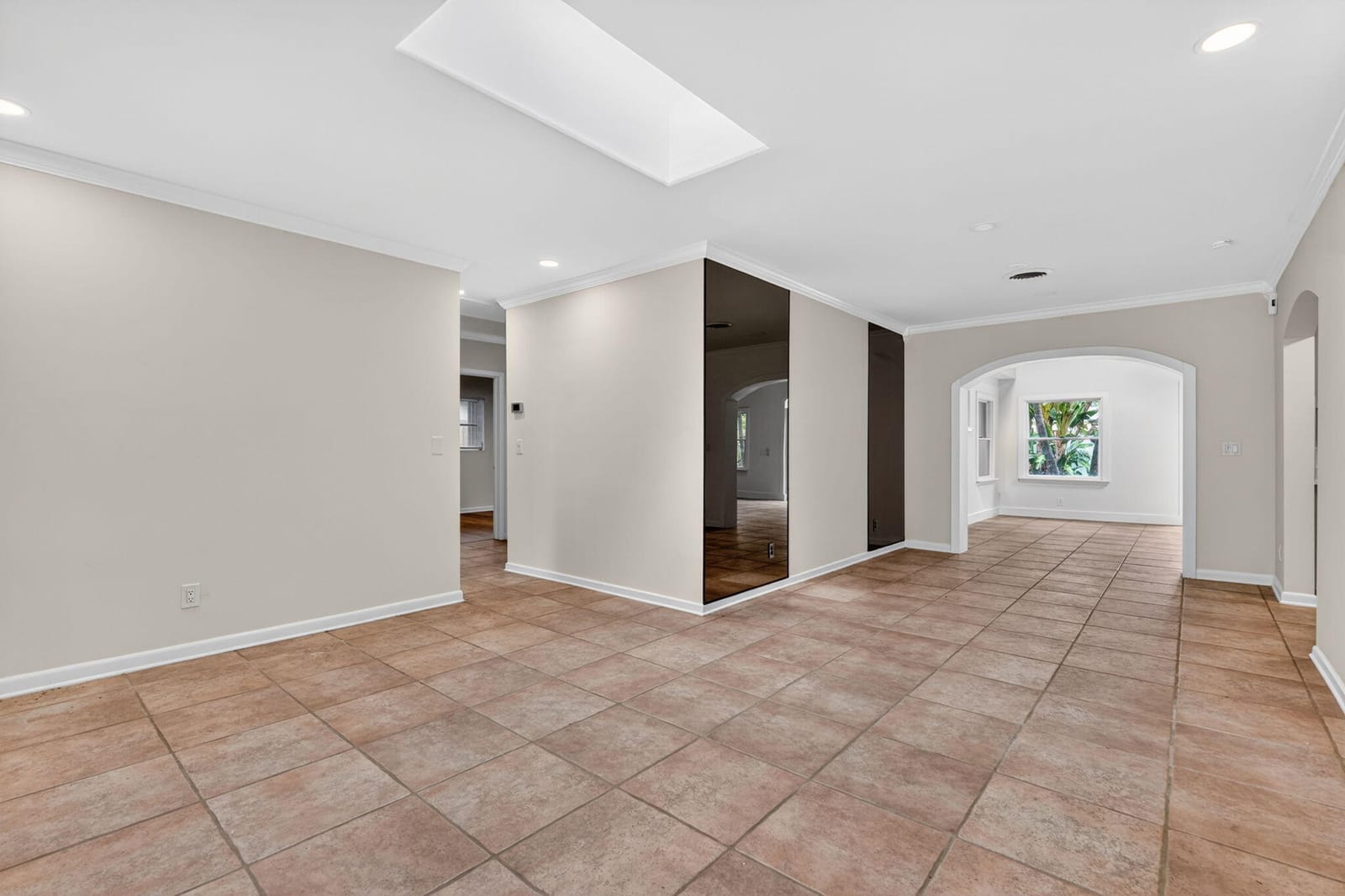 606 Paulina Road — photo 12