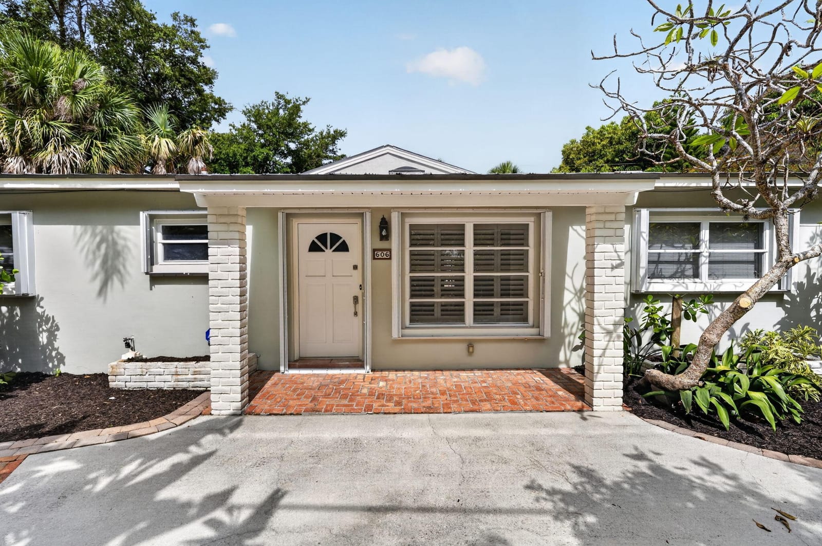 606 Paulina Road — photo 3