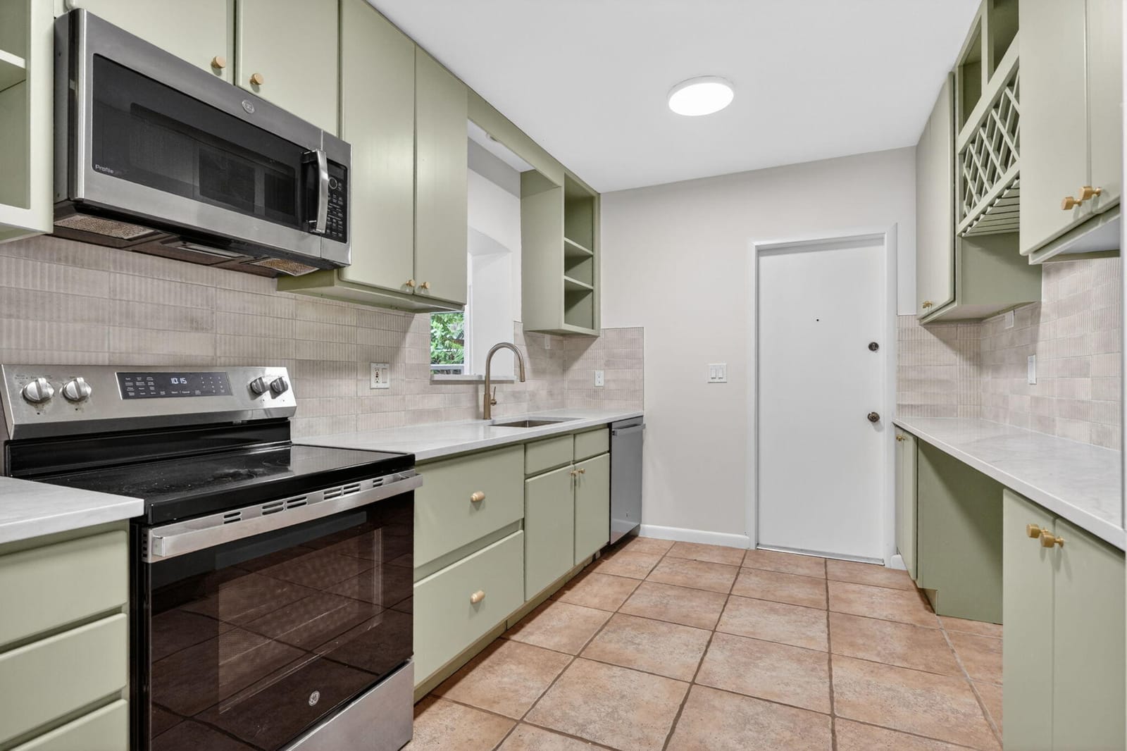 606 Paulina Road — photo 7