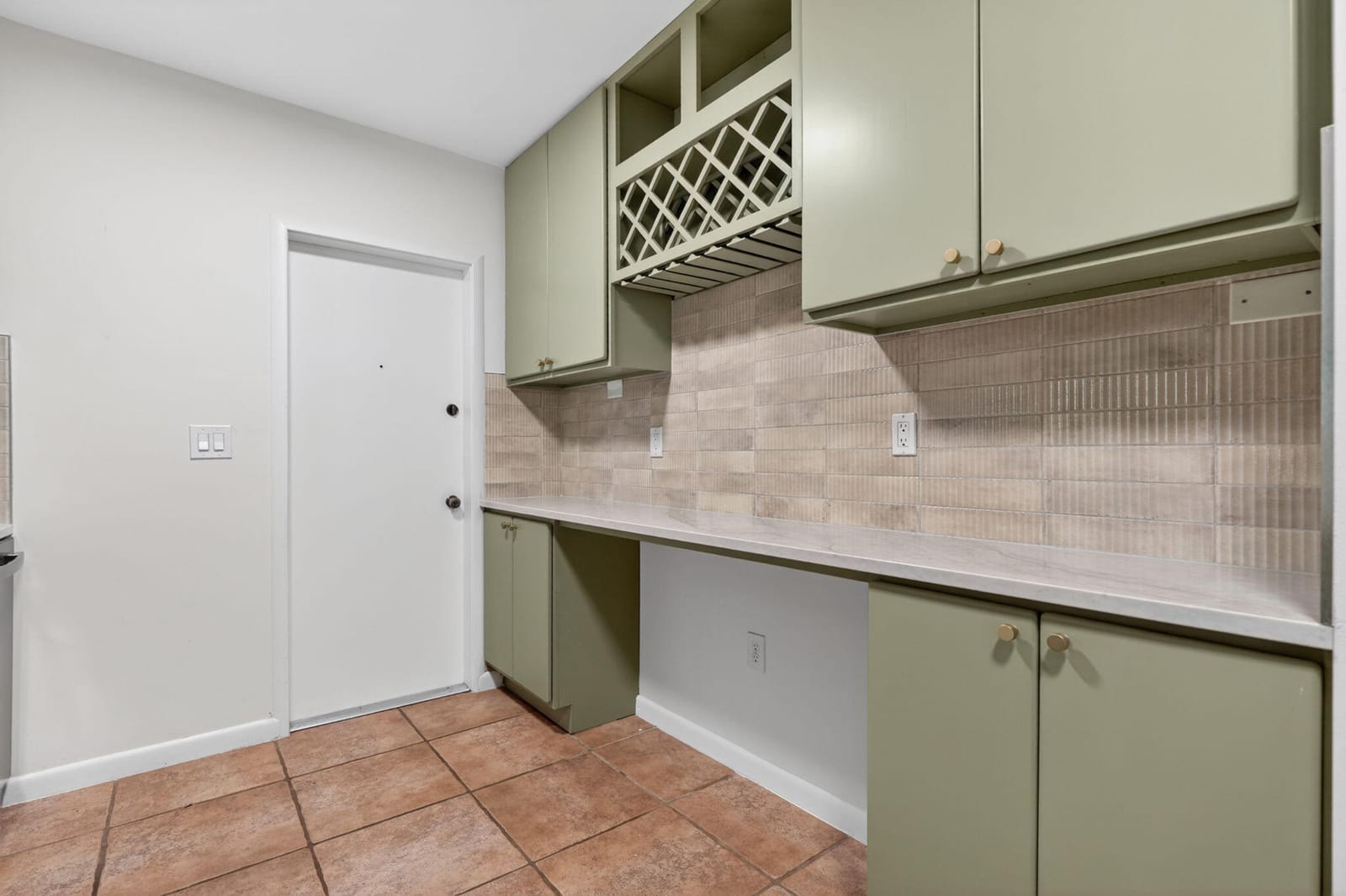 606 Paulina Road — photo 10