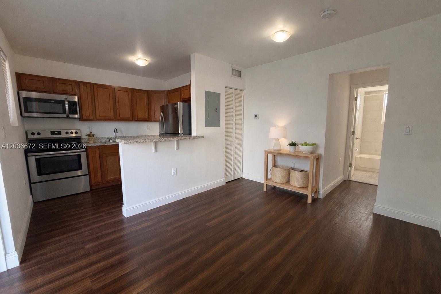 540 NW 7th Street 4, Miami, FL 33136, Miami