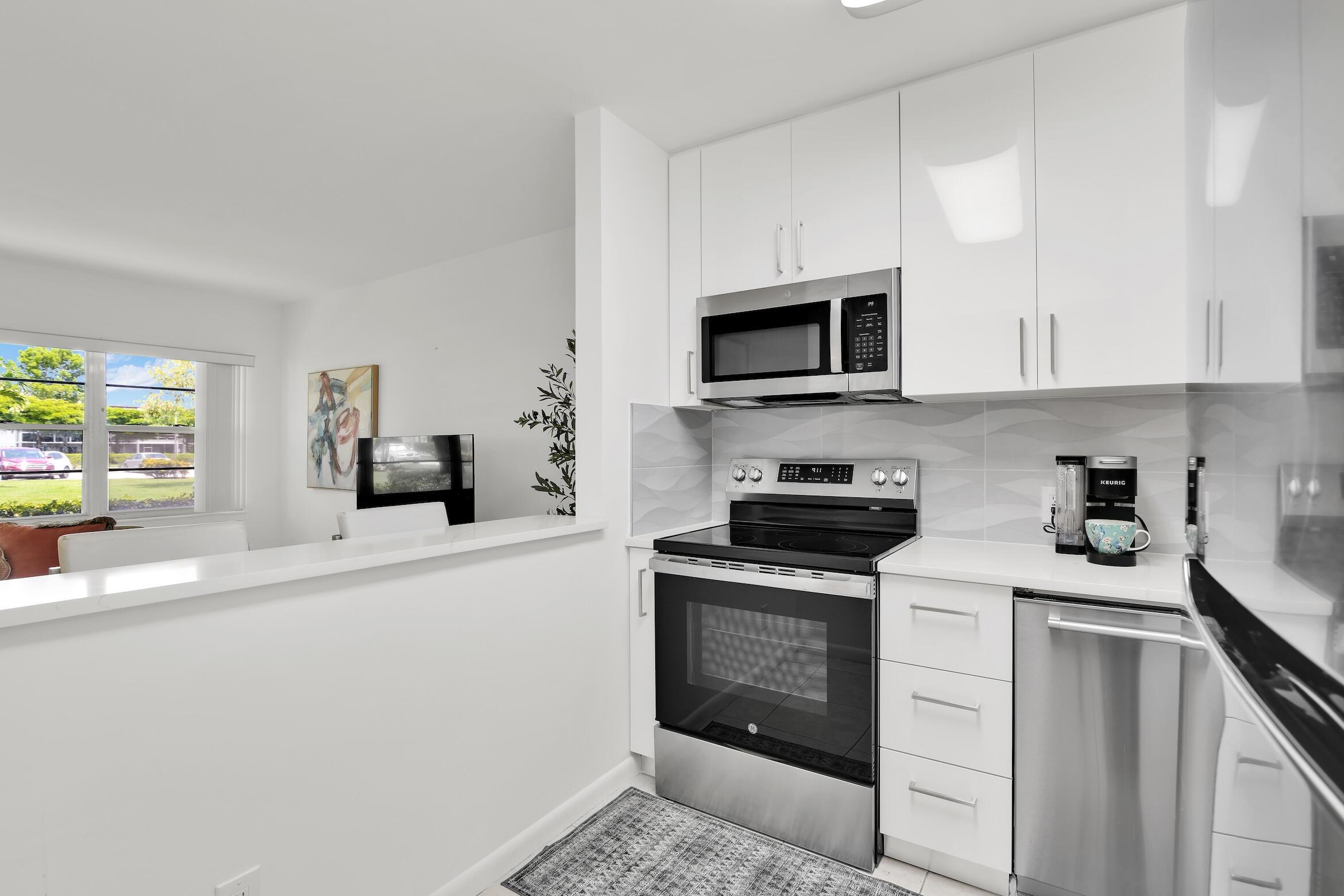 175 Fanshaw E, Boca Raton, FL 33434, Boca Raton