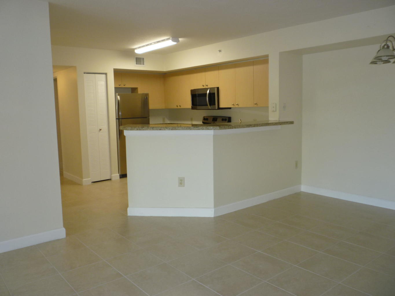 4211 San Marino Boulevard 201, West Palm Beach, FL 33409, West Palm Beach