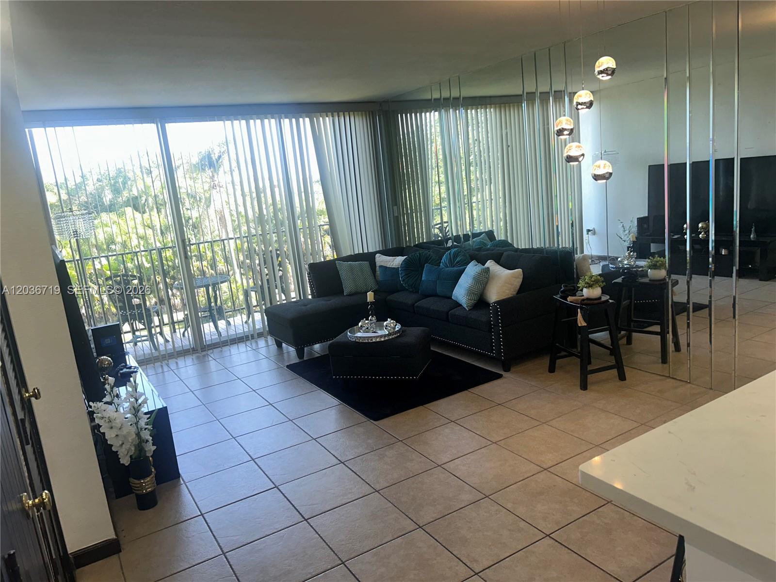 820 NW 87th Avenue 408, Miami, FL 33172, Miami
