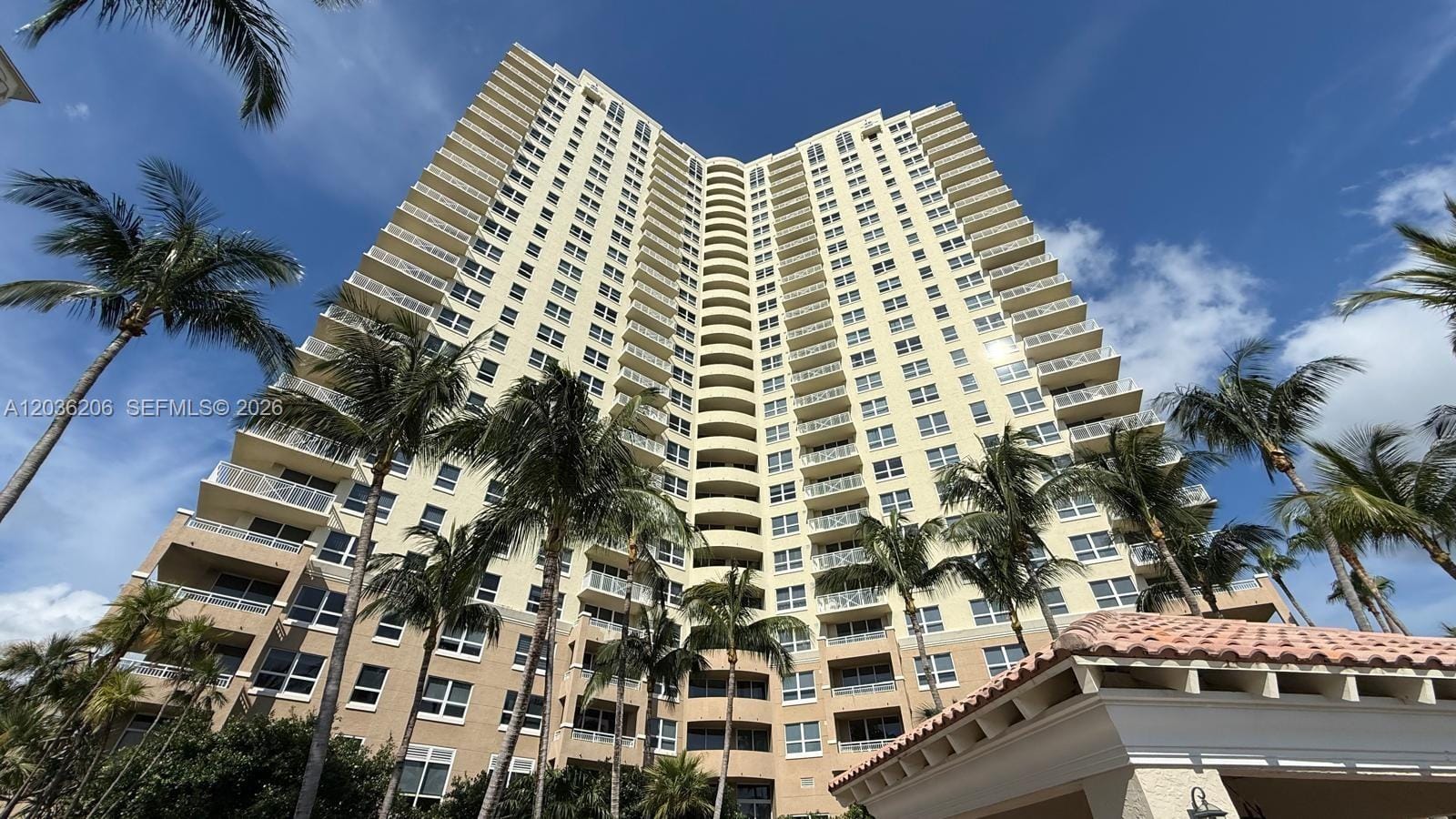 19501 W Country Club Drive 1212, Aventura, FL 33180 photo 5