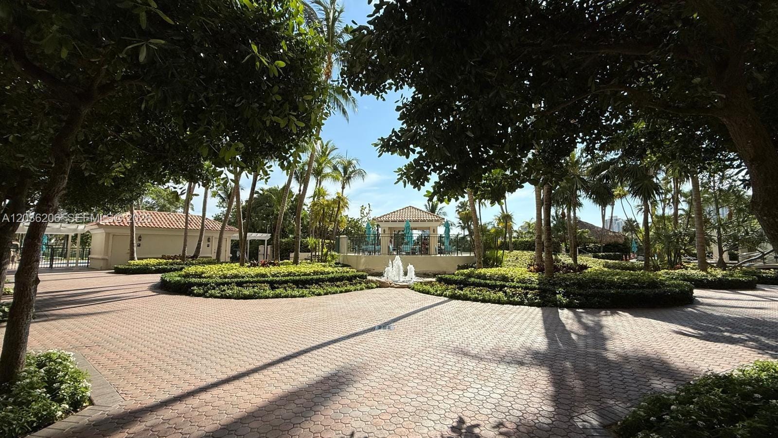 19501 W Country Club Drive 1212, Aventura, FL 33180 photo 9