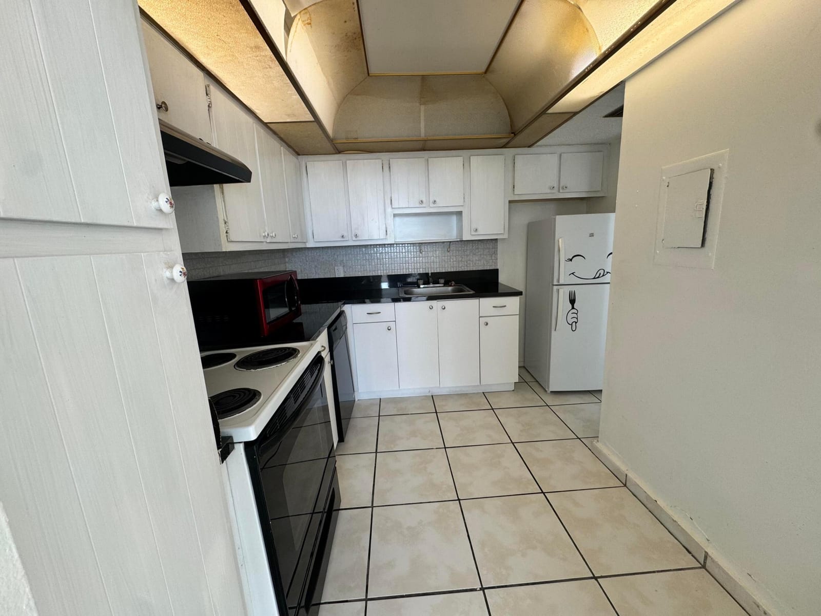 2025 NE 164th Street 601, North Miami Beach, FL 33162 photo 4
