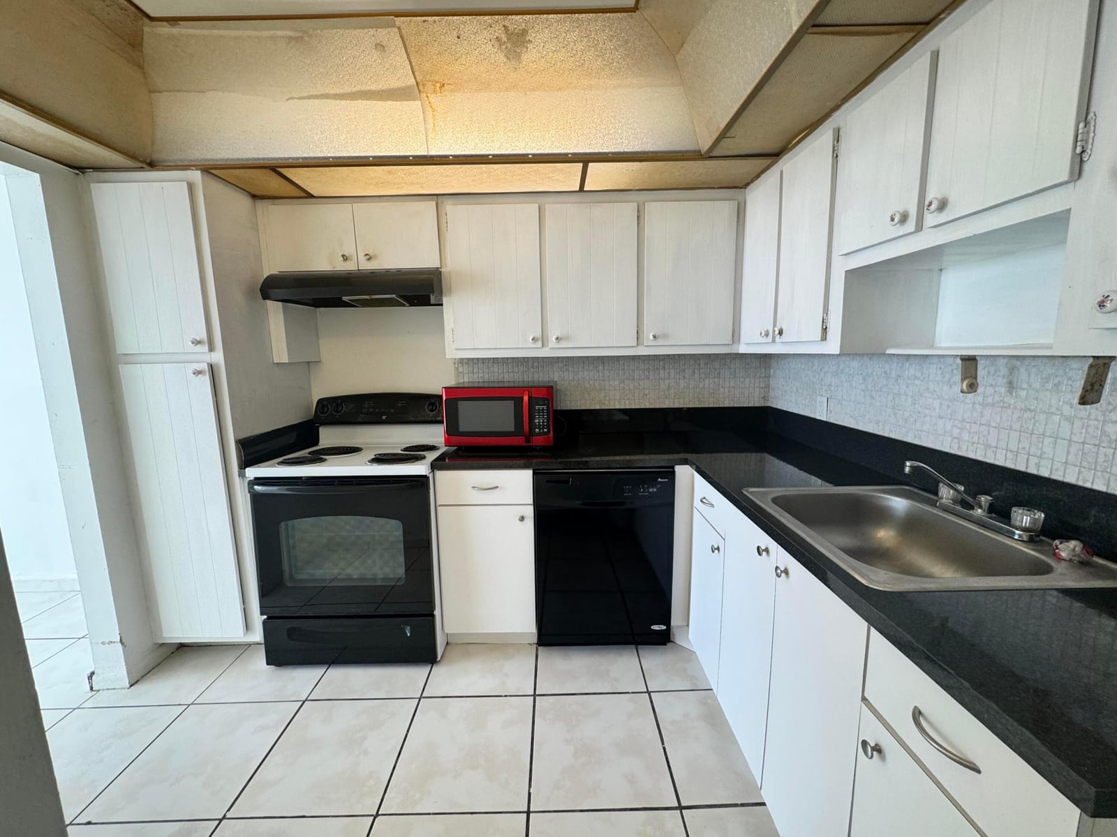 2025 NE 164th Street 601, North Miami Beach, FL 33162 photo 5