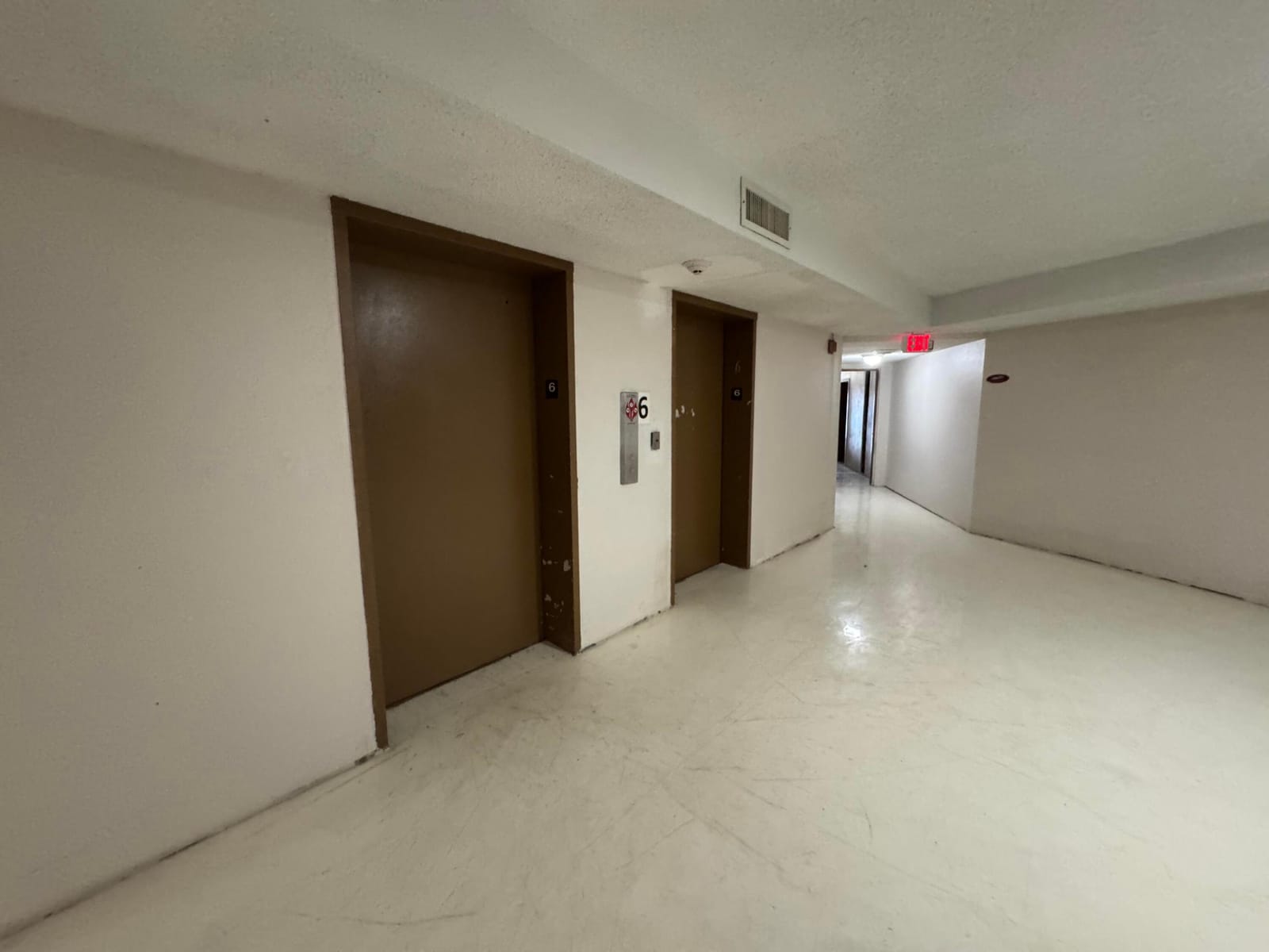 2025 NE 164th Street 601, North Miami Beach, FL 33162 photo 9