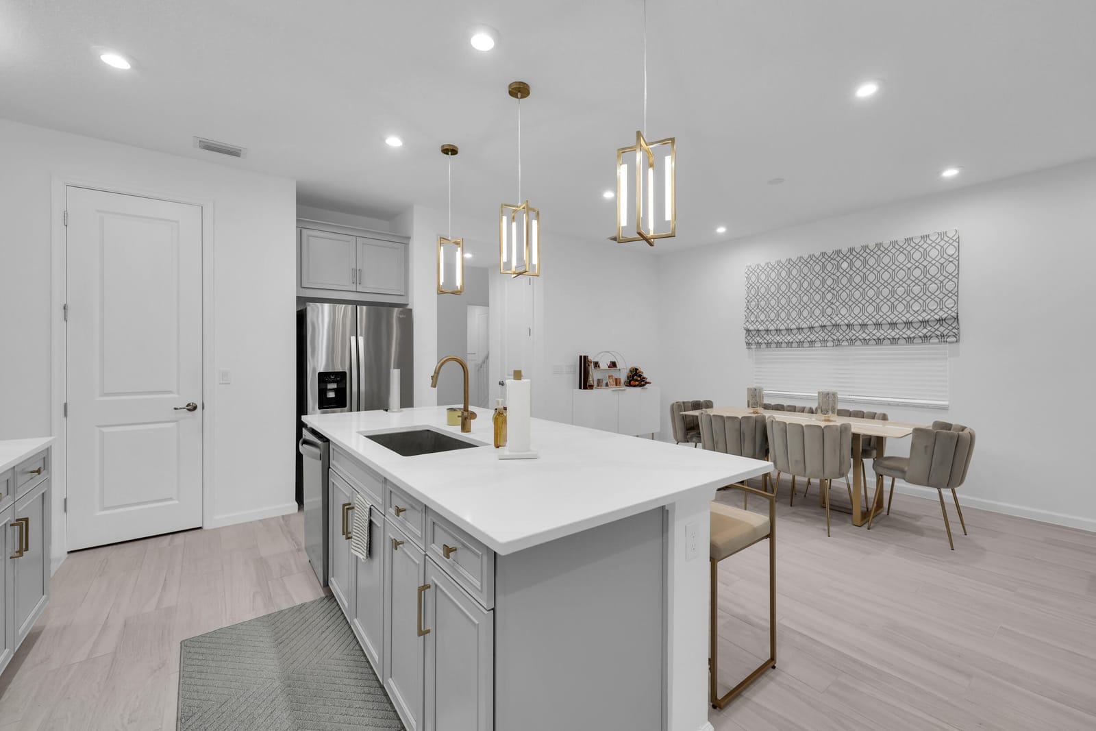 12758 SW Phoenix Drive — photo 12