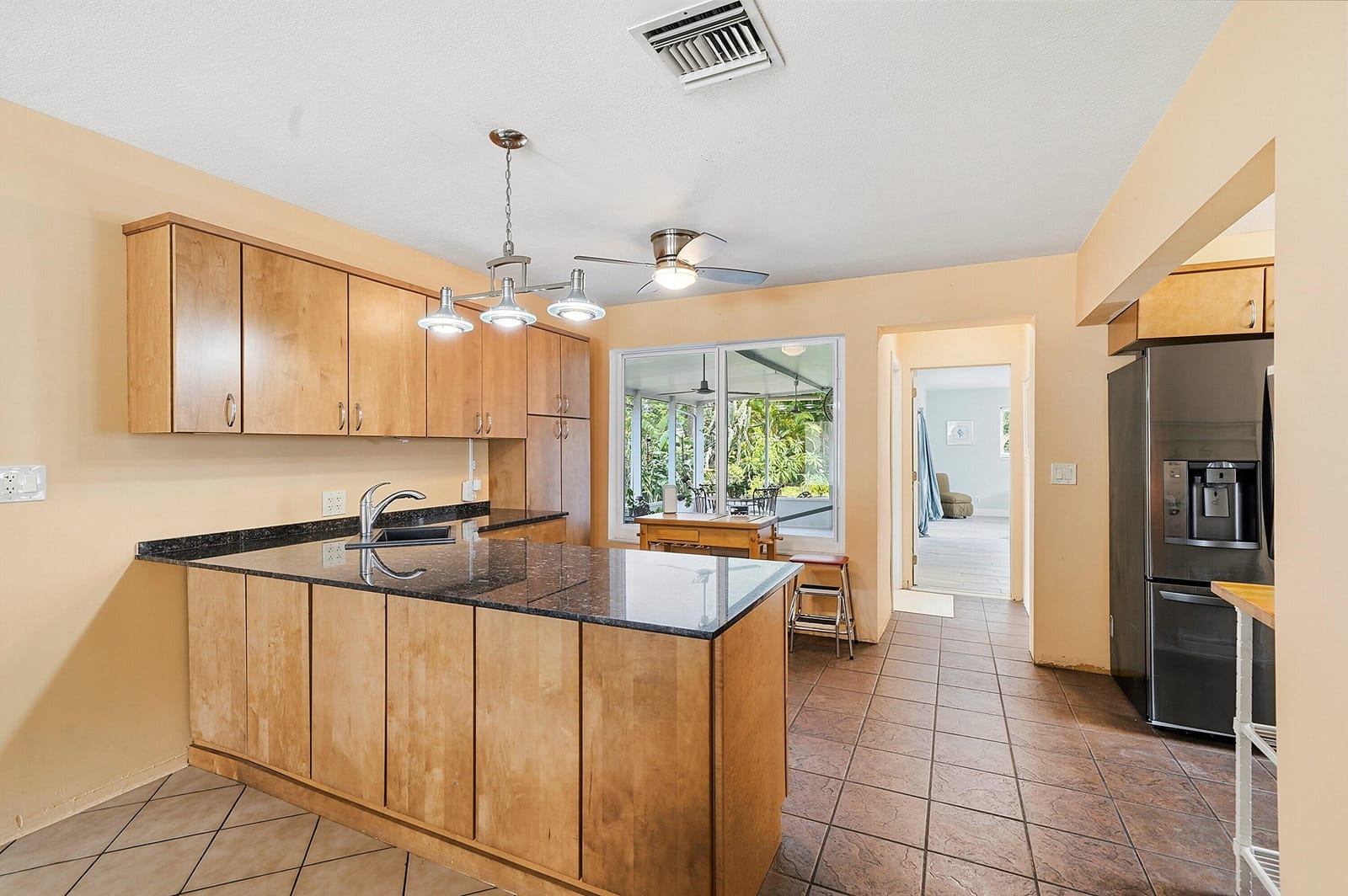 2834 Adams Street — photo 8